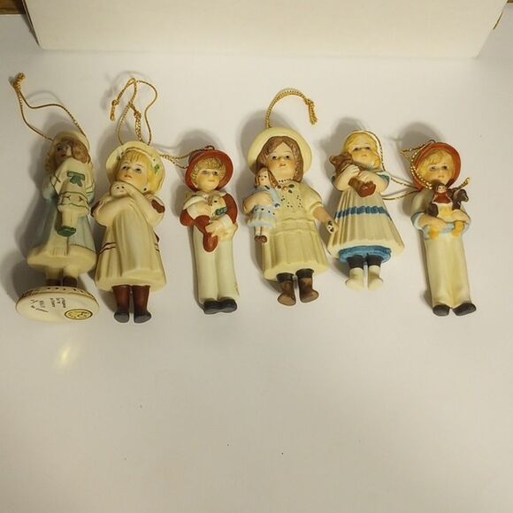 Set of Six Vintage 1980 Jan Hagara Christmas Tree Ornaments; Holly, Cara, Emily - Picture 1 of 15